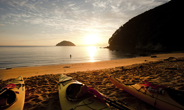You can easily combine kayaking and camping.