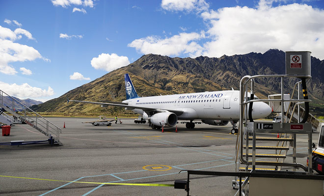 The international airports of New Zealand are (in order of importance), Auckland, Christchurch, Dunedin, Queenstown, Rotorua.