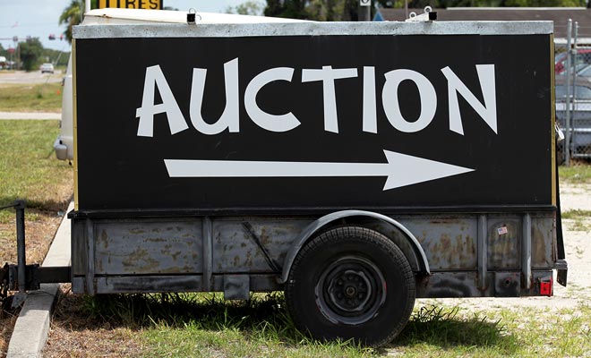 If you still have not found a buyer and the departure is approaching, you can try the auctions.