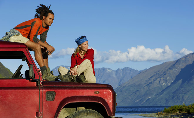 Four-wheel drive vehicles are great to drive in New Zealand because the roads are traced on a very marked relief. The surplus power is then very appreciable, especially in mountain roads.