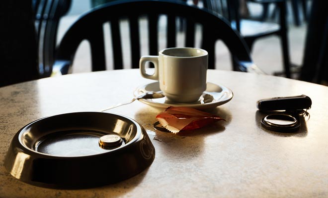 Foreign tourists leave more tips than New Zealanders. It must be said that tipping did not exist in the country until the rise of tourism.