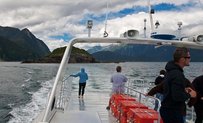 Opting for a small cruise ship can be a good compromise. Keep in mind, however, that the larger the vessel is, the more stable it will be. If you have seasickness, this is a factor to consider.