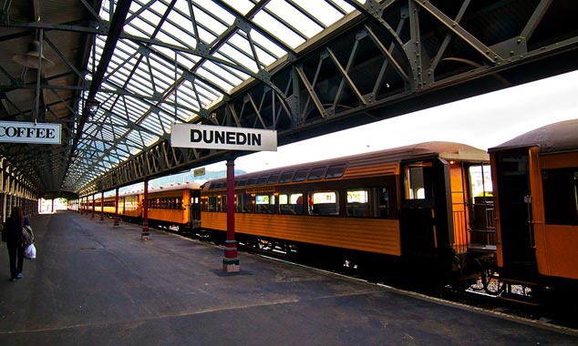 Embarquez à bord du Taieri Gorge Railway !