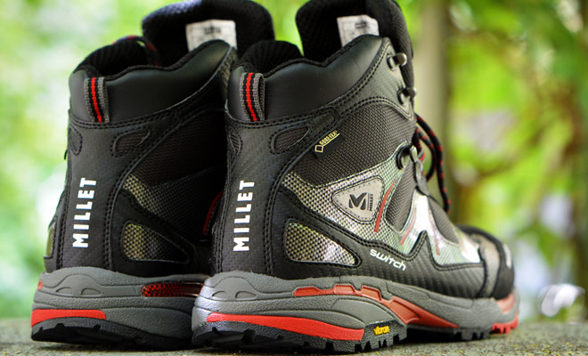 If the hiking boot can bend easily at the sole, it is because the sole is flexible and if not, it is because it is rigid.