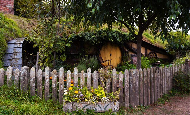 Même si le guide vous l'indiquera, il est facile de reconnaitre la maison de Sam Gamegie à sa porte jaune.