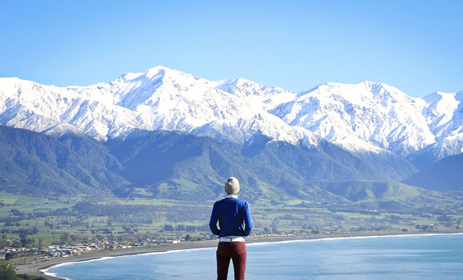 The proximity of mountains and beaches allows to alternate mountain and beach sports during the very same day, which is normally impossible in most countries.