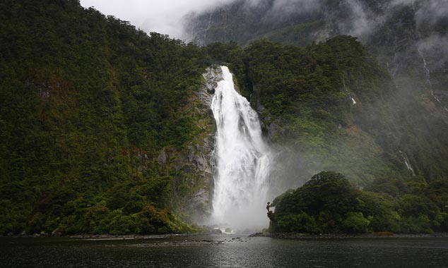 La chute de Lady Bowen se trouve à quelques minutes du parking.
