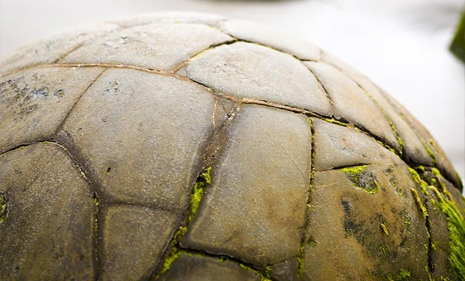 Some boulders look like soccer balls or eggs ready to hatch ...