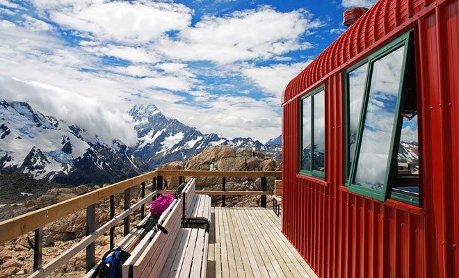 Some hikes in the park are for mountaineers. Quality shelters can be booked through the Department of Conservation (DOC).