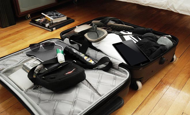 When finalizing to pack your luggage, it is recommended to store the electronic devices on top to protect them from shocks and to facilitate any checks by customs officers.