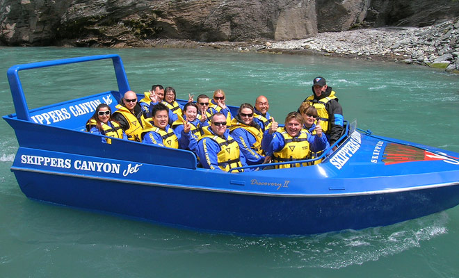 To reach the boarding point of Skipper Canyon Jet, you will have to take a shuttle that runs along a precipice. You will also have the opportunity to visit a small museum devoted to the gold rush era.