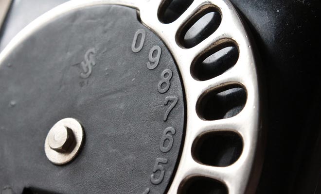 Impossible de faire l'économie d'un téléphone et encore moins d'Internet. L'aventure en VVT est d'ailleurs trop enthousiasmante pour ne pas la partager avec vos amis restés en France.