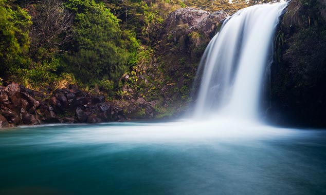 A small detour allows to admire a beautiful waterfall.