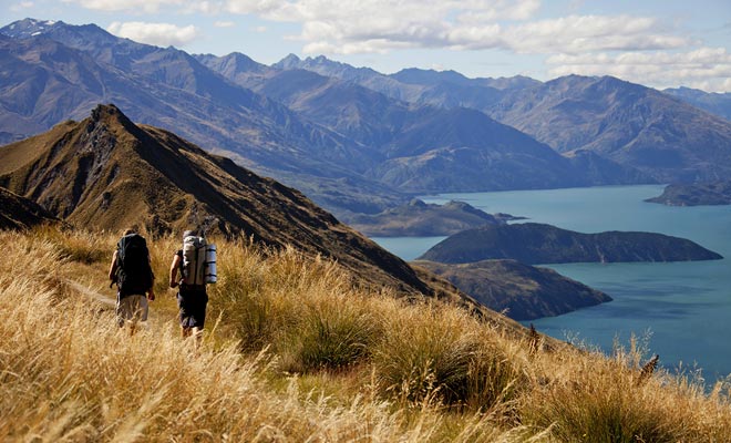 You can not do without good insurance during a Working Holiday Visa. This is why the insurance is a mandatory condition set by the New Zealand Immigration Department.