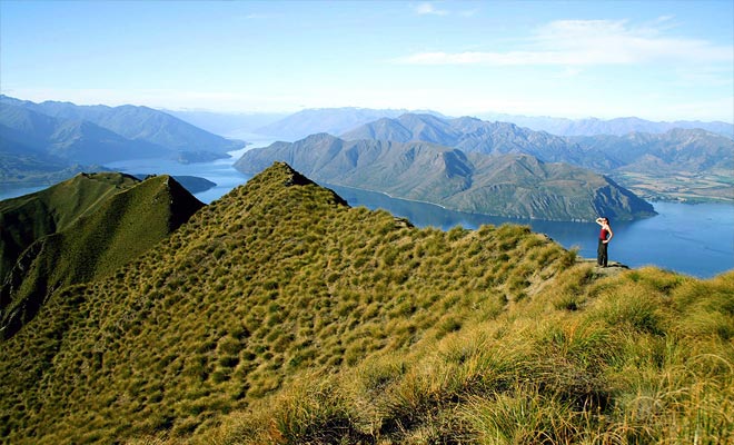 When you think of New Zealand, you can imagine epic landscapes like the ones in the Lord of the Rings. Wanaka in the Central Otago region matches the expectations of travelers.