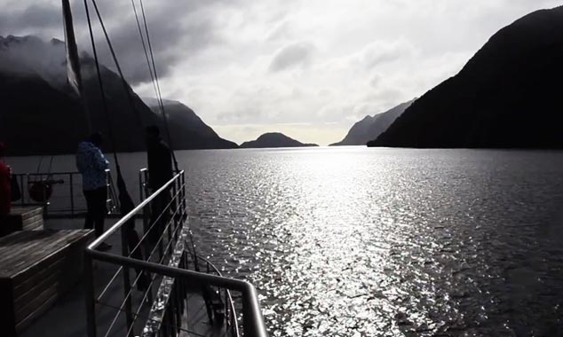 Le Doubtful Sound perdu sous la neige.
