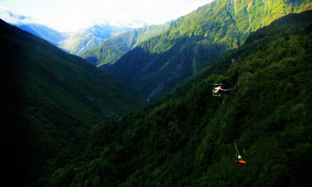 Among the popular sports of New Zealand, the kayak is number one.