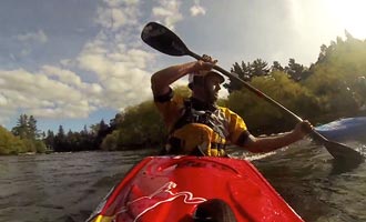 Only high level athletes can cross the Huka Falls by kayaking.