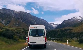 To get to the Hermitage village, follow the road along the Pukaki lake.