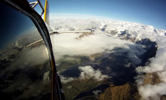 If you still do not know where to make your parachute jump in New Zealand, this report could give you some ideas.