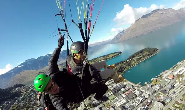 Paragliding in Queenstown with Gforce Paragliding.